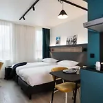 Hotel Adagio Access Centrum Dampoort 3*