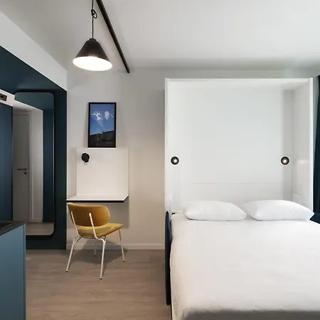 Готель Adagio Access Centrum Dampoort