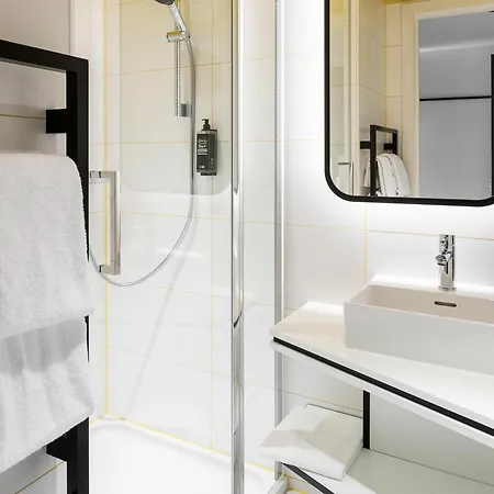 Hotel Adagio Access Centrum Dampoort 3*