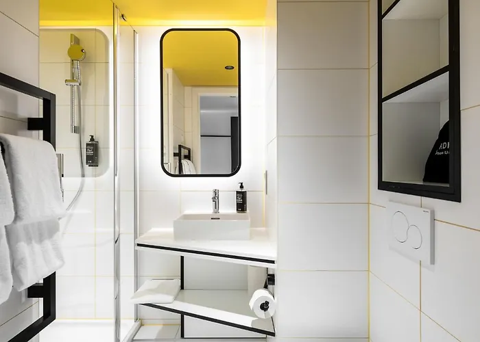 Hotel Adagio Access Centrum Dampoort 3*