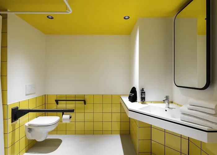 Adagio Access Centrum Dampoort Hotel 3*