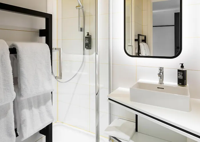 Hotel Adagio Access Centrum Dampoort 3*