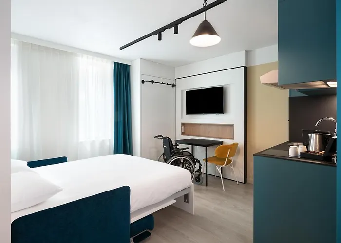 Adagio Access Centrum Dampoort 3* Гент